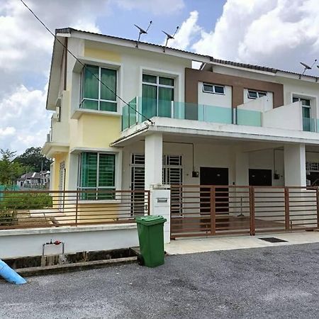 Inapan Masdar - Mumtaz Villa Canglun Luaran gambar