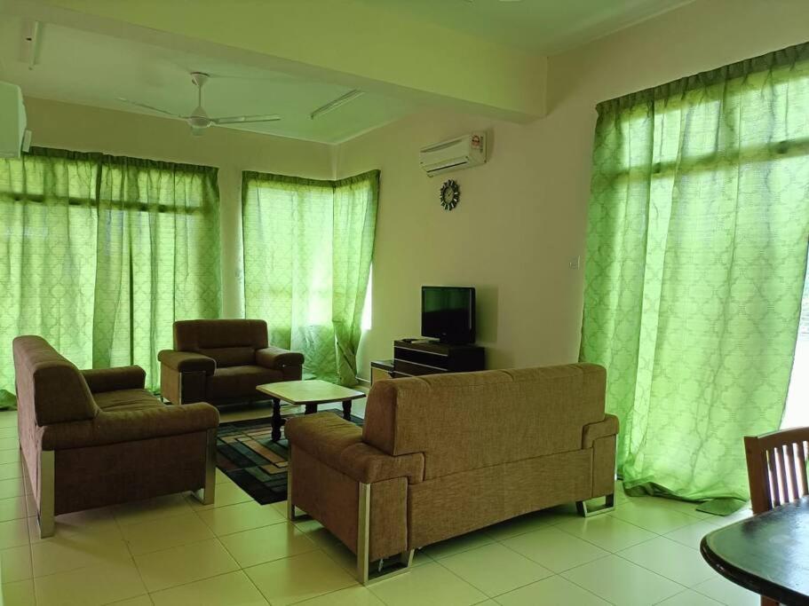 Inapan Masdar - Mumtaz Villa Canglun Luaran gambar