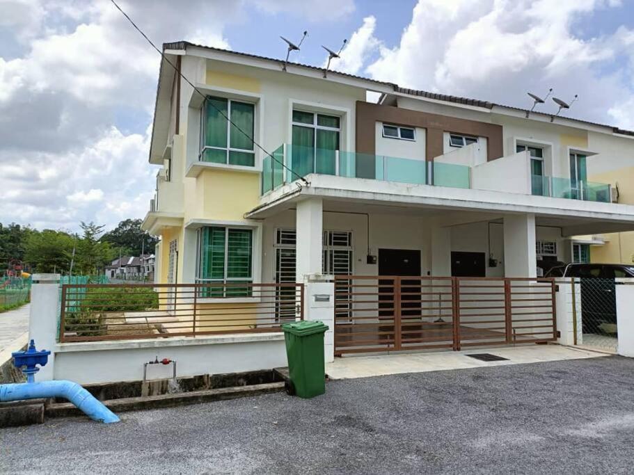 Inapan Masdar - Mumtaz Villa Canglun Luaran gambar