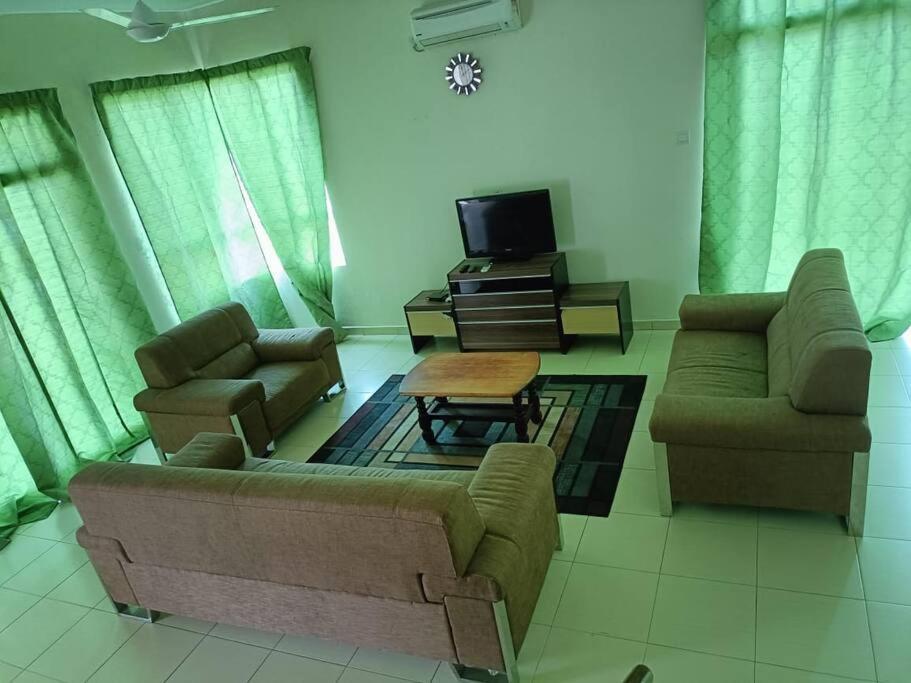 Inapan Masdar - Mumtaz Villa Canglun Luaran gambar